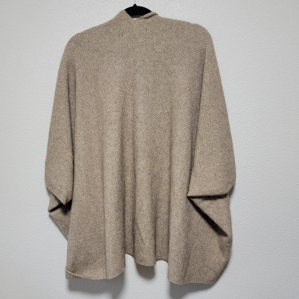 Noble Wilde New Zealand Longline Wrap In Oyster - Picture 7 of 9